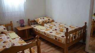 Гостевой дом Apartments & Rooms Vitko Жабляк Двухместный номер с 2 отдельными кроватями и общей ванной комнатой-7